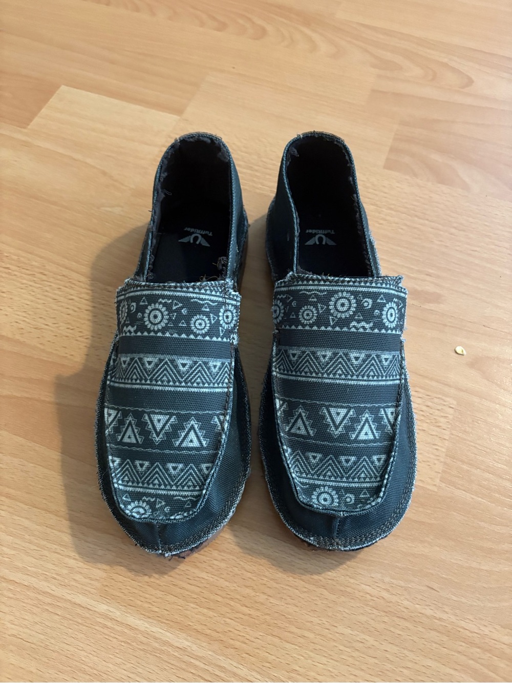 Women's Slip-On Patterned Loafers - size 8 BNWT